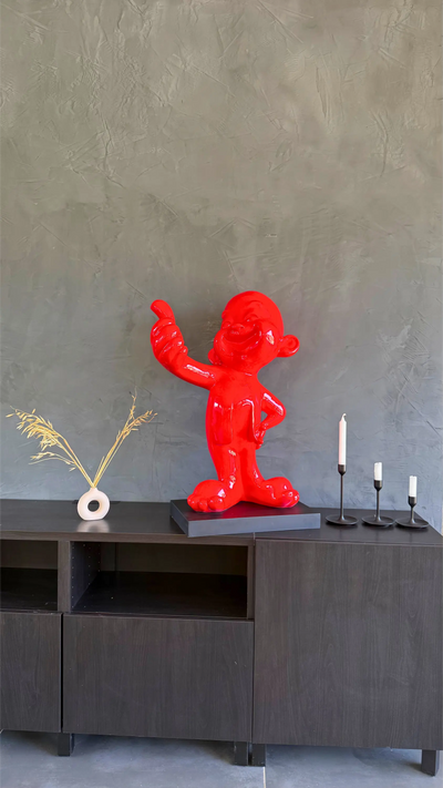 Statua Personaggio Rosso – Pollice Destro