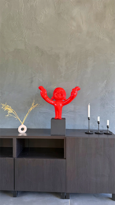 Statua Personaggio Rosso – Due Pollici in Su
