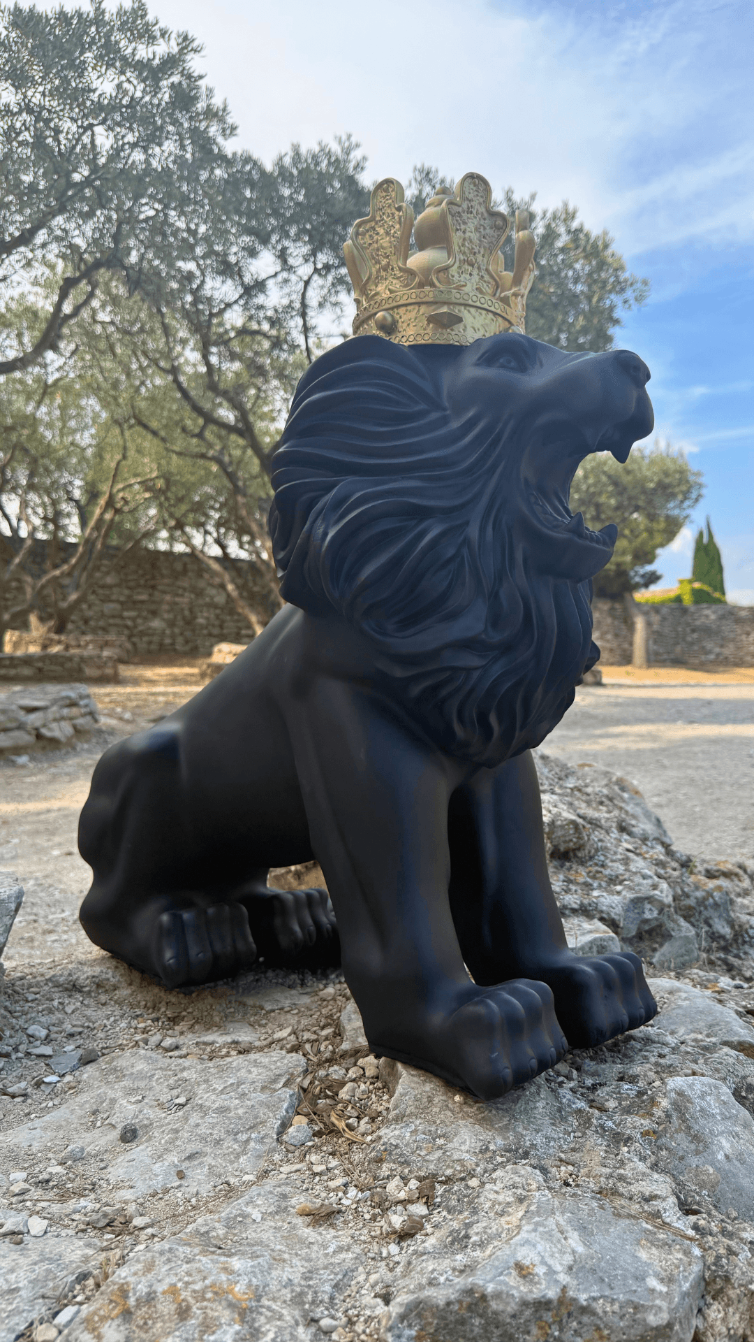 Estatua de león coronado - Pequeña