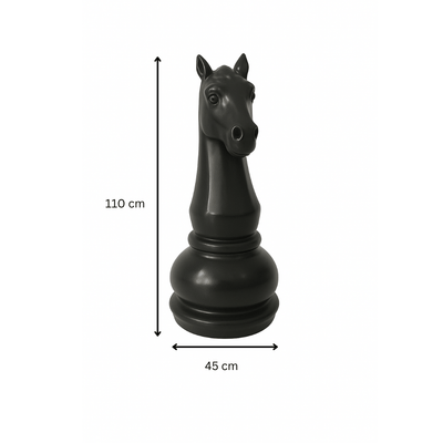 Statue échecs GRANDIOSE représentant un cavalier noir en résine de 110 cm de hauteur et 45 cm de largeur. Design moderne pour déco extérieure.