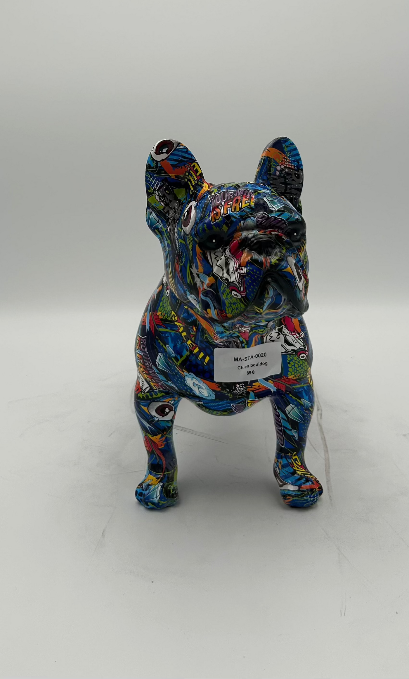 Estátua Bulldog em Pé